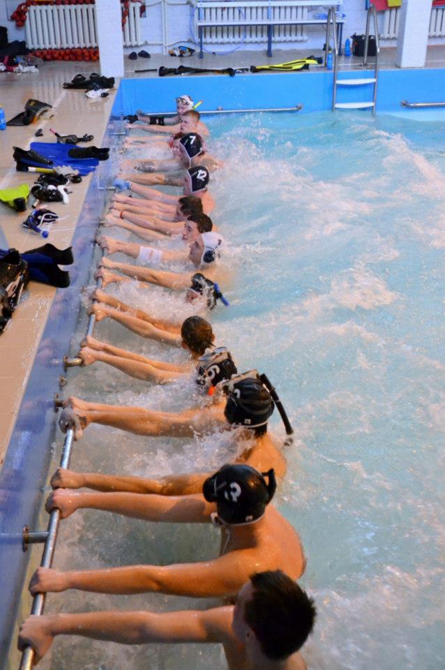 Hokej pod wodą Walenie Hydra XII 2012